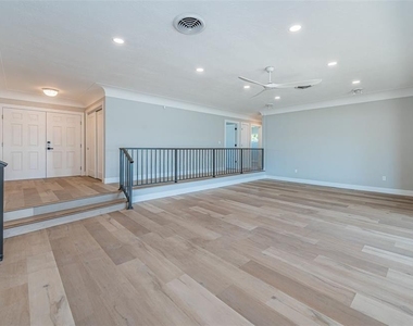 510 55th Avenue - Photo Thumbnail 18