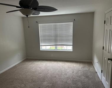 2800 Birchcreek Drive - Photo Thumbnail 18