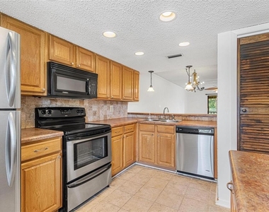 108 Woodlands Court - Photo Thumbnail 4
