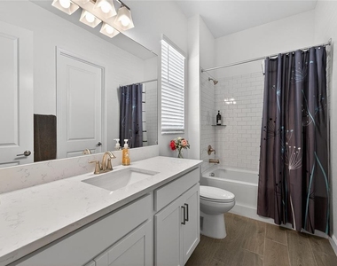 17216 Scuba Crest Street - Photo Thumbnail 21