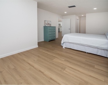 128 Boca Ciega Point Boulevard N - Photo Thumbnail 14