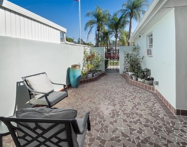 128 Boca Ciega Point Boulevard N - Photo Thumbnail 5