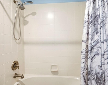 2734 Silvermoss Drive - Photo Thumbnail 40