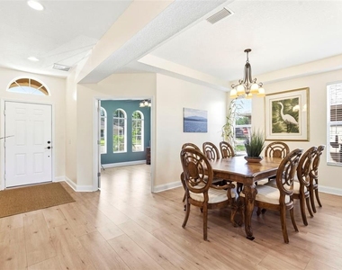 2734 Silvermoss Drive - Photo Thumbnail 8
