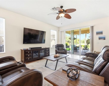 2734 Silvermoss Drive - Photo Thumbnail 9