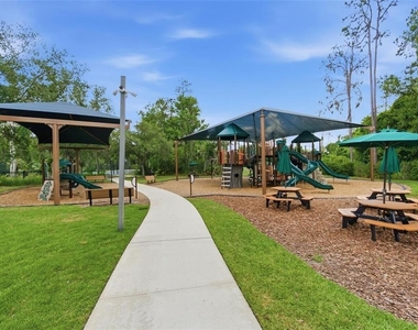 2734 Silvermoss Drive - Photo Thumbnail 83