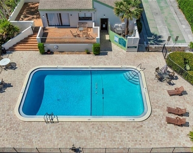 4114 Pinelake Lane - Photo Thumbnail 24