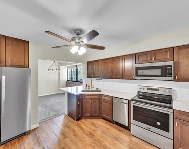 4114 Pinelake Lane - Photo Thumbnail 7