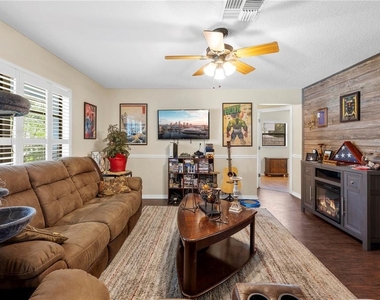 9063 Pemberton Street - Photo Thumbnail 6