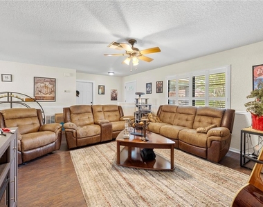 9063 Pemberton Street - Photo Thumbnail 11