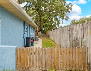 9063 Pemberton Street - Photo Thumbnail 3