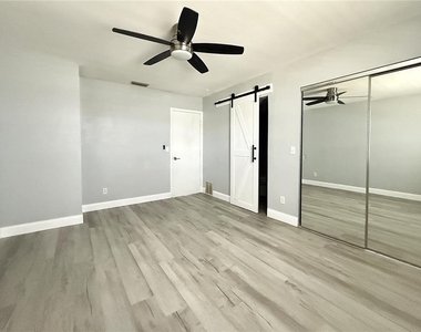 1231 Illinois Avenue - Photo Thumbnail 6