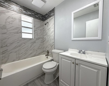 1231 Illinois Avenue - Photo Thumbnail 13