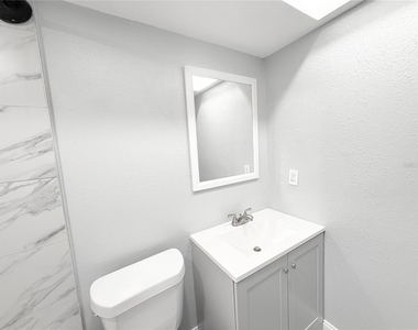 1231 Illinois Avenue - Photo Thumbnail 8