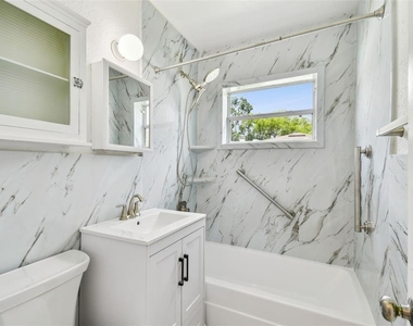 3808 S Grady Avenue - Photo Thumbnail 20