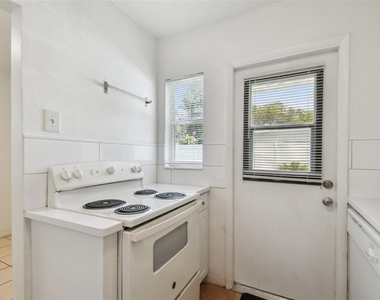 3808 S Grady Avenue - Photo Thumbnail 16