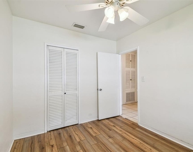 3808 S Grady Avenue - Photo Thumbnail 23
