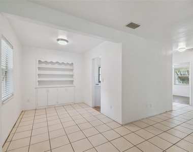 3808 S Grady Avenue - Photo Thumbnail 10