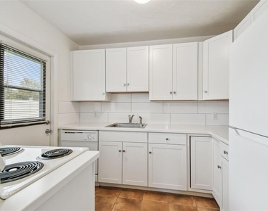 3808 S Grady Avenue - Photo Thumbnail 13