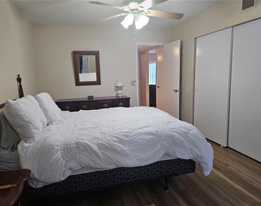 2469 Franciscan Drive - Photo Thumbnail 10