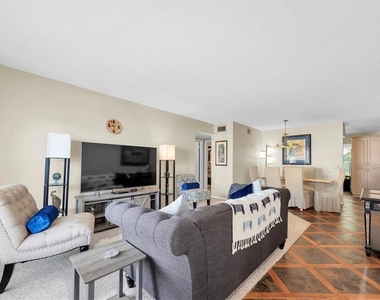 2469 Franciscan Drive - Photo Thumbnail 3