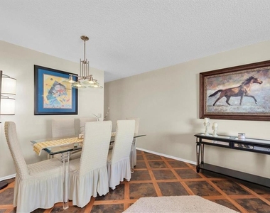 2469 Franciscan Drive - Photo Thumbnail 7