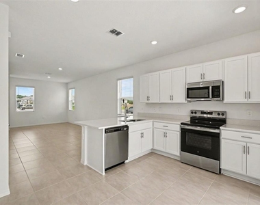 13207 Forge Avenue - Photo Thumbnail 13