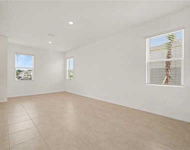 13207 Forge Avenue - Photo Thumbnail 8