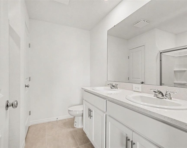 13207 Forge Avenue - Photo Thumbnail 17
