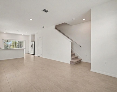 13207 Forge Avenue - Photo Thumbnail 7