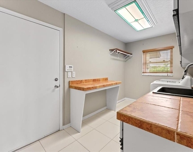 1589 Mary Lane - Photo Thumbnail 68