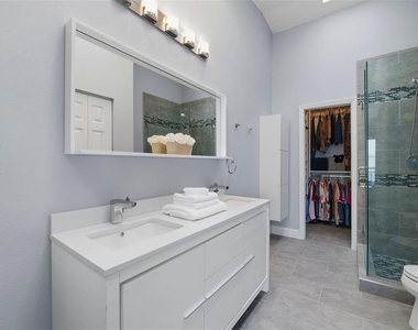 381 Madeira Circle - Photo Thumbnail 20