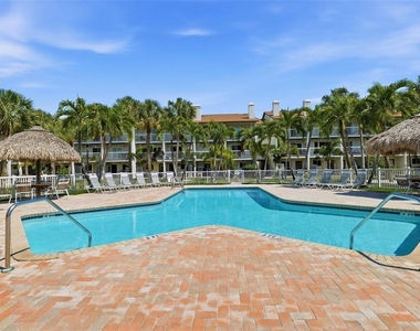 381 Madeira Circle - Photo Thumbnail 29