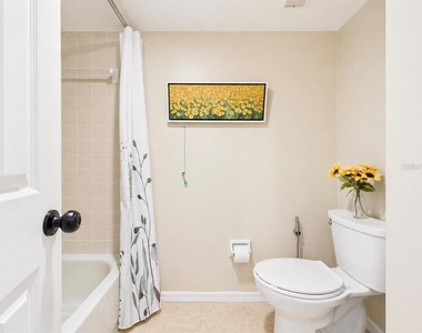 2450 Pelican Court - Photo Thumbnail 5