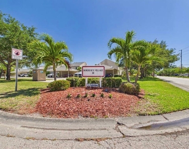 2450 Pelican Court - Photo Thumbnail 19