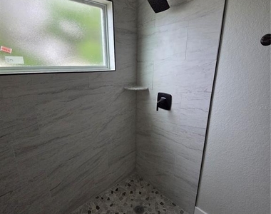 1238 Valley Forge Boulevard - Photo Thumbnail 7