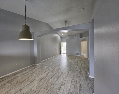 13438 Fairway Glen Drive - Photo Thumbnail 3