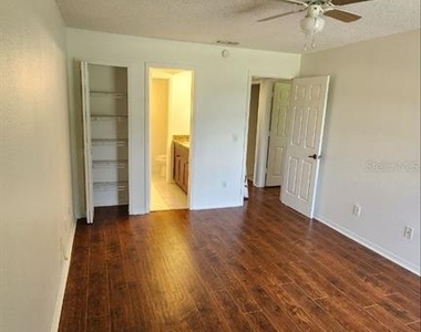 4623 Gate Place - Photo Thumbnail 7