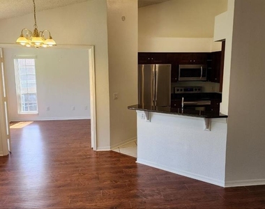 4623 Gate Place - Photo Thumbnail 3