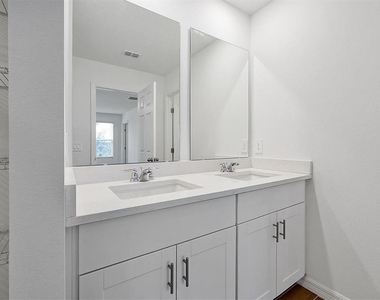 4330 Restful Fallow Cove - Photo Thumbnail 9