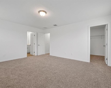 4330 Restful Fallow Cove - Photo Thumbnail 6