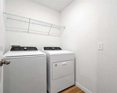 4330 Restful Fallow Cove - Photo Thumbnail 20