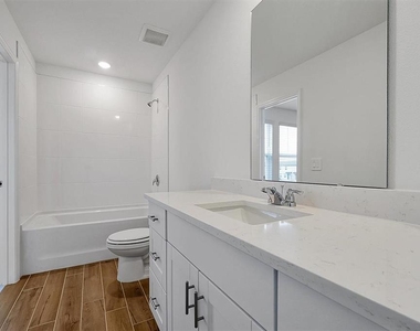 4330 Restful Fallow Cove - Photo Thumbnail 16