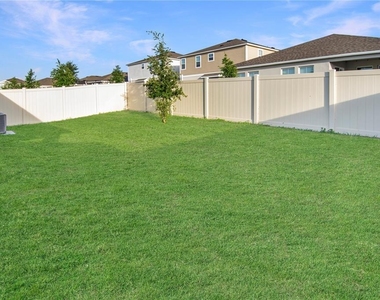 2279 Canyon Oak Drive - Photo Thumbnail 16