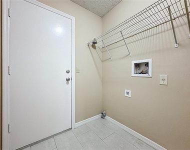 5392 Rocking Horse Place - Photo Thumbnail 24