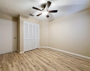 5392 Rocking Horse Place - Photo Thumbnail 15