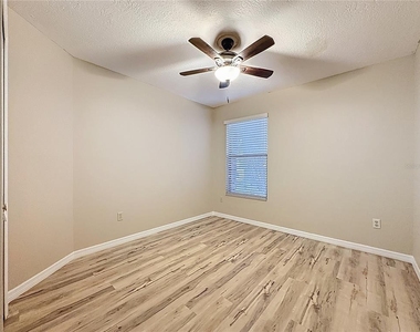 5392 Rocking Horse Place - Photo Thumbnail 14