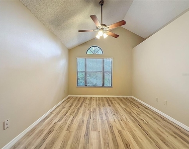 5392 Rocking Horse Place - Photo Thumbnail 8