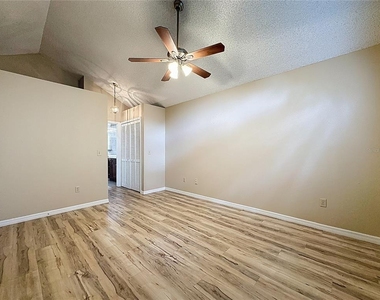 5392 Rocking Horse Place - Photo Thumbnail 10