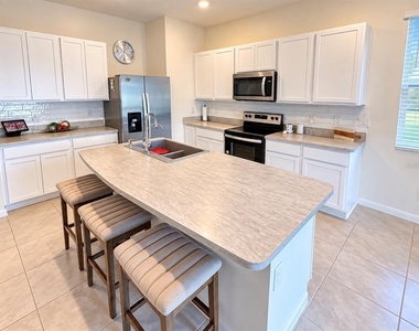 2354 Tay Wes Drive - Photo Thumbnail 6
